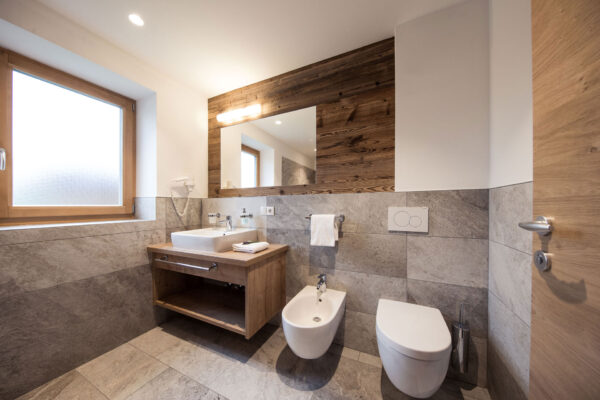 Schmugglersuite-02 Schmugglersuite-02